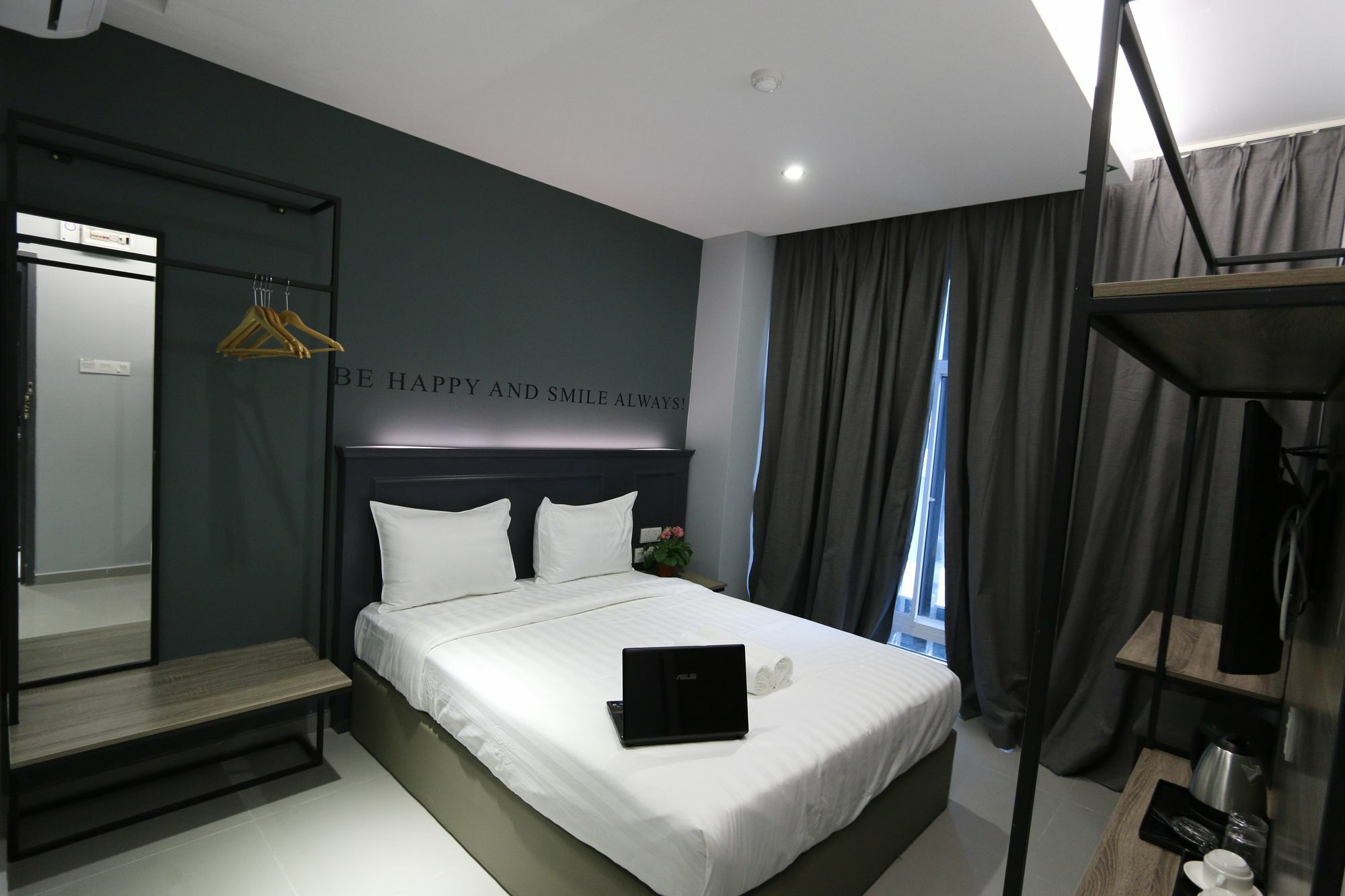 Hotel 99 Sri Petaling Kuala Lumpur Exterior photo